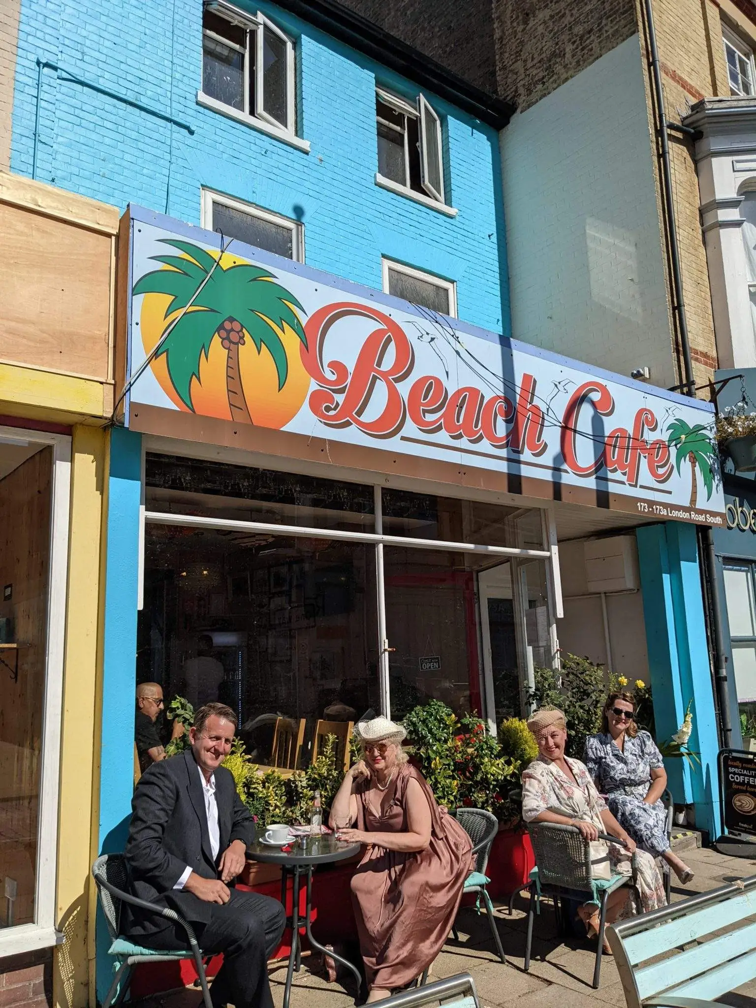 Figure 5a – London Road South bustling with visitors, and customers in 1940s dress at the Beach Cafe
