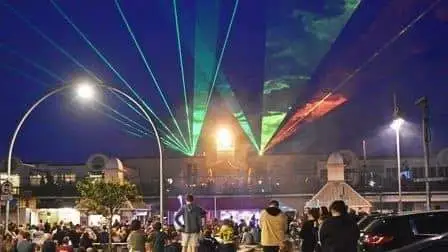 free laser light shows for the public